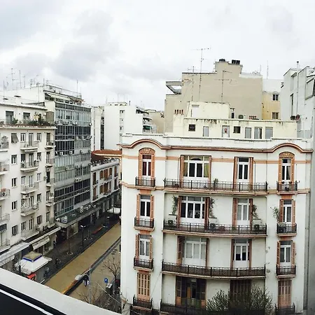 Charming Studio In The Heart Of City Center سالونيك